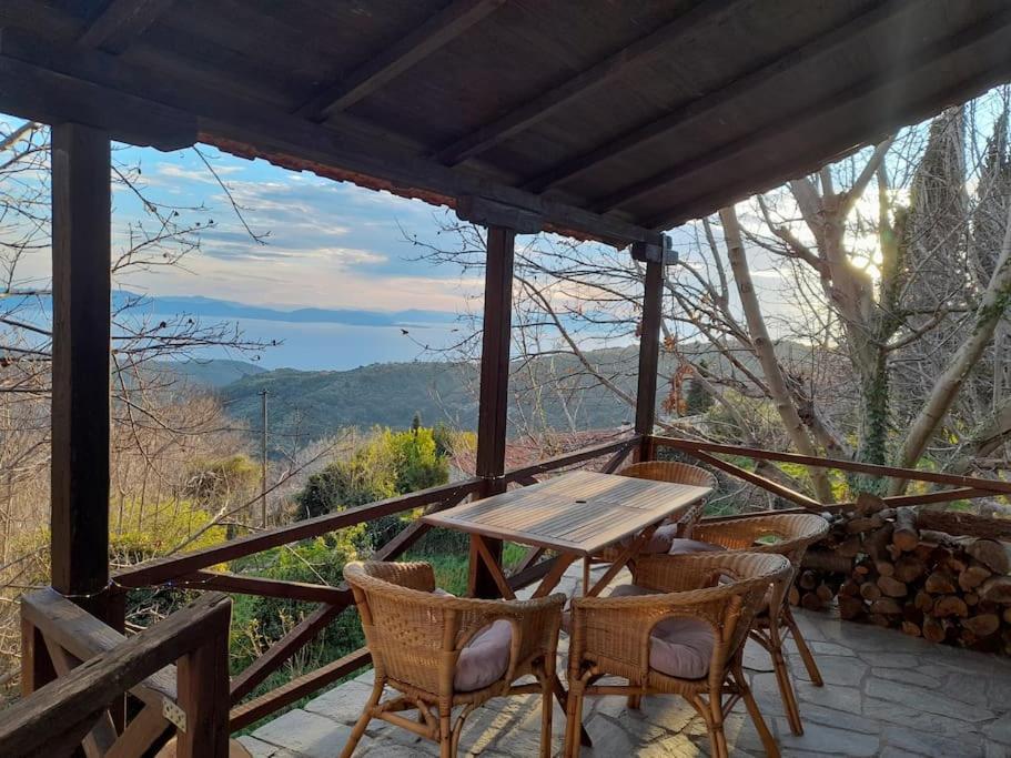 הוילה Miléai Mountain And Sea View מראה חיצוני תמונה